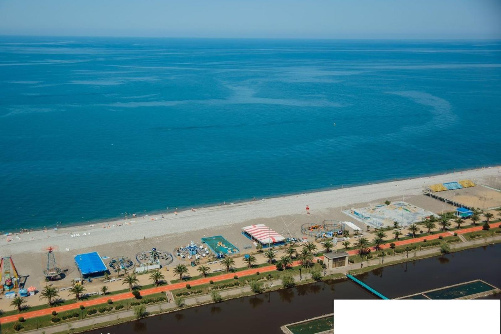 Орби Сити Batumi Esterno foto